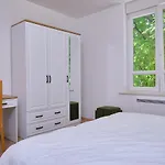Bacci Central 2-Bedroom Apartment By Litto